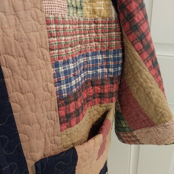 3751 Size XL / 1X Long Quilted Bog Coat In Red and Blue,Green, Brown. - Picture 5 of 9